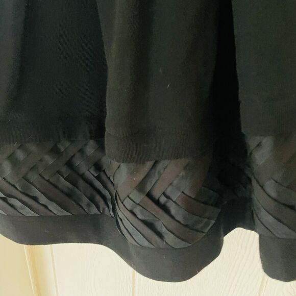 Diane Von Furstenburg Women’s Black Wool Pleated A-line Mini Skirt Flounce Sz 6 - Picture 4 of 6